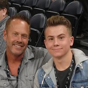 Meet your Posher, Zach